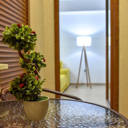 Lux Apartment Flatiron Skopje Eksteriør bilde