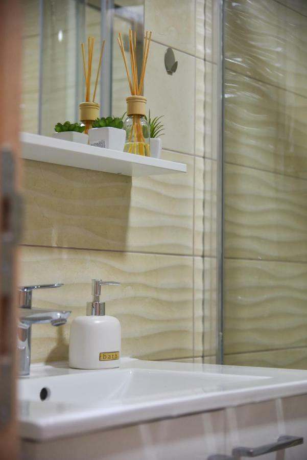 Lux Apartment Flatiron Skopje Eksteriør bilde